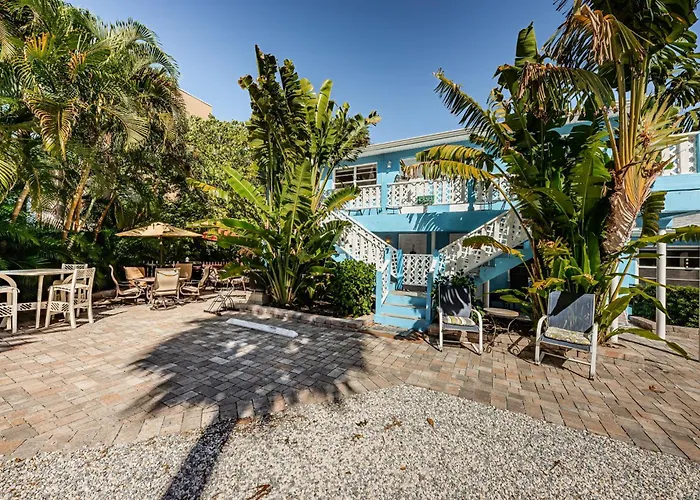 Apartment Blue Water Beachside 6 *