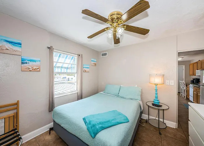 Blue Water Beachside 6 Apartment Clearwater Beach