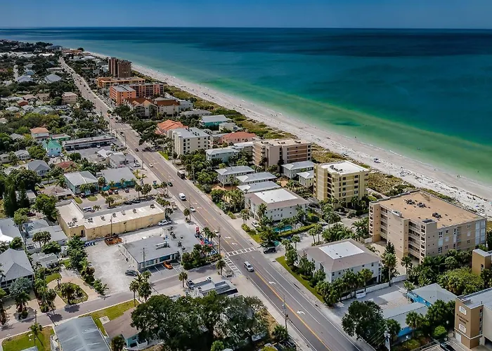 Blue Water Beachside 6 *